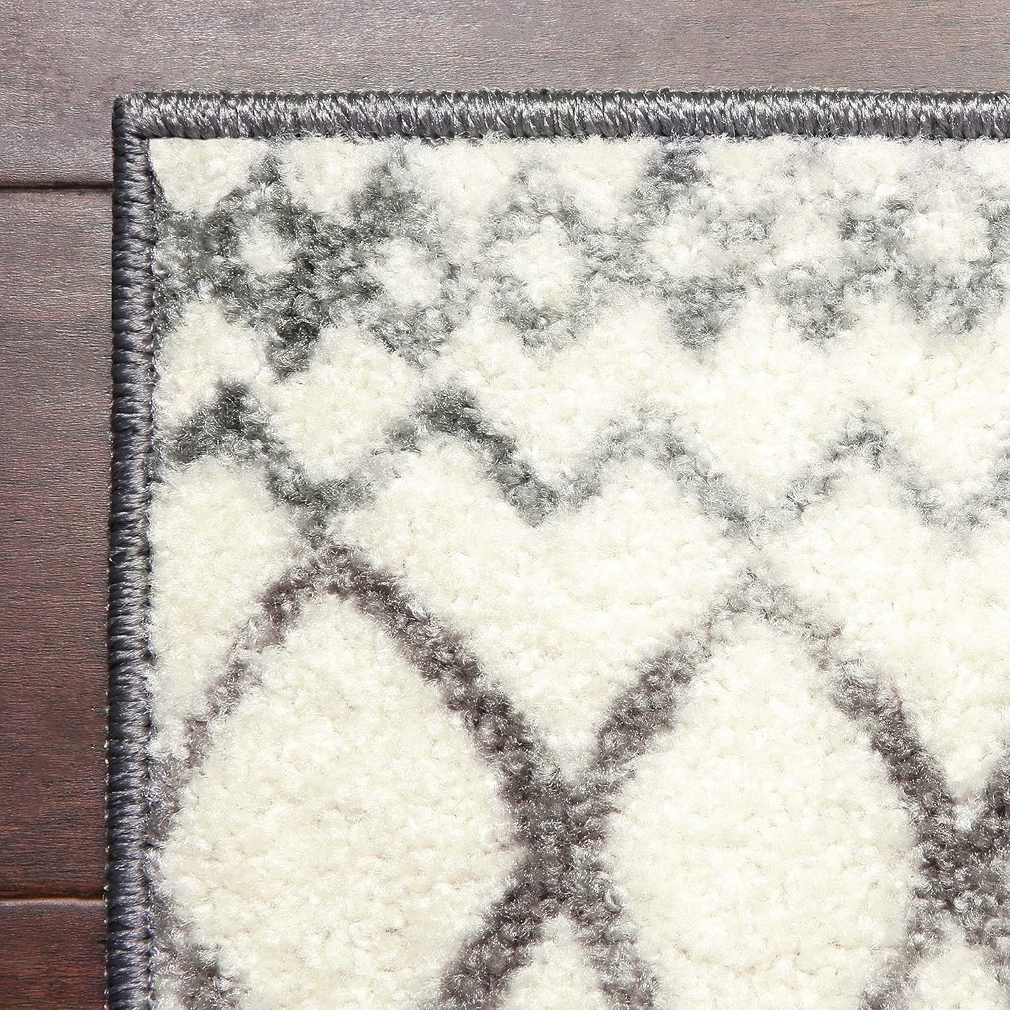 Abstract Diamond Modern Distressed Kitchen Rugs Non Skid Accent Area Floor Mat [Made in USA], 1'8 X 2'10, Neutral