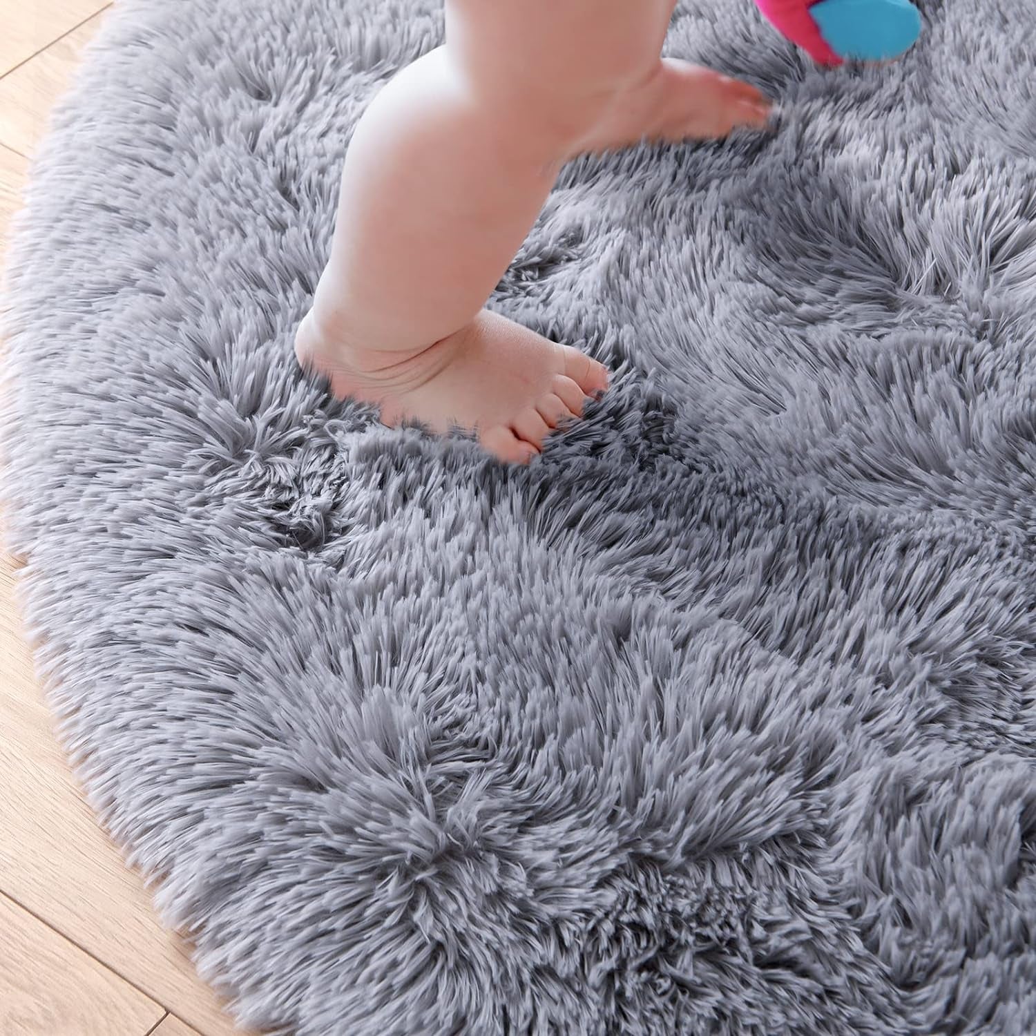 round Rug 5X5 Feet Fluffy Soft Area Rugs for Kids Girls Room Princess Castle Plush Shaggy Carpet Cute Circle Nursery Rug for Kids Girls Bedroom Baby Room Home Decor Circular Carpet, Grey